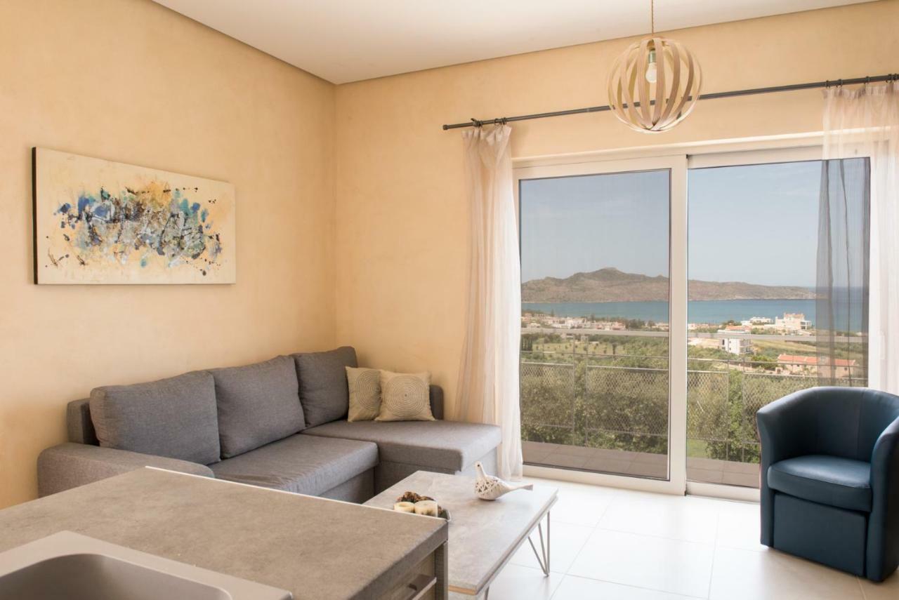 Pantanassa Villa Thalia Agia Marina Екстериор снимка