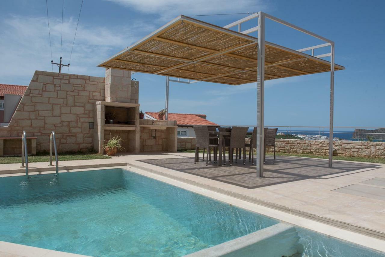 Pantanassa Villa Thalia Agia Marina Екстериор снимка